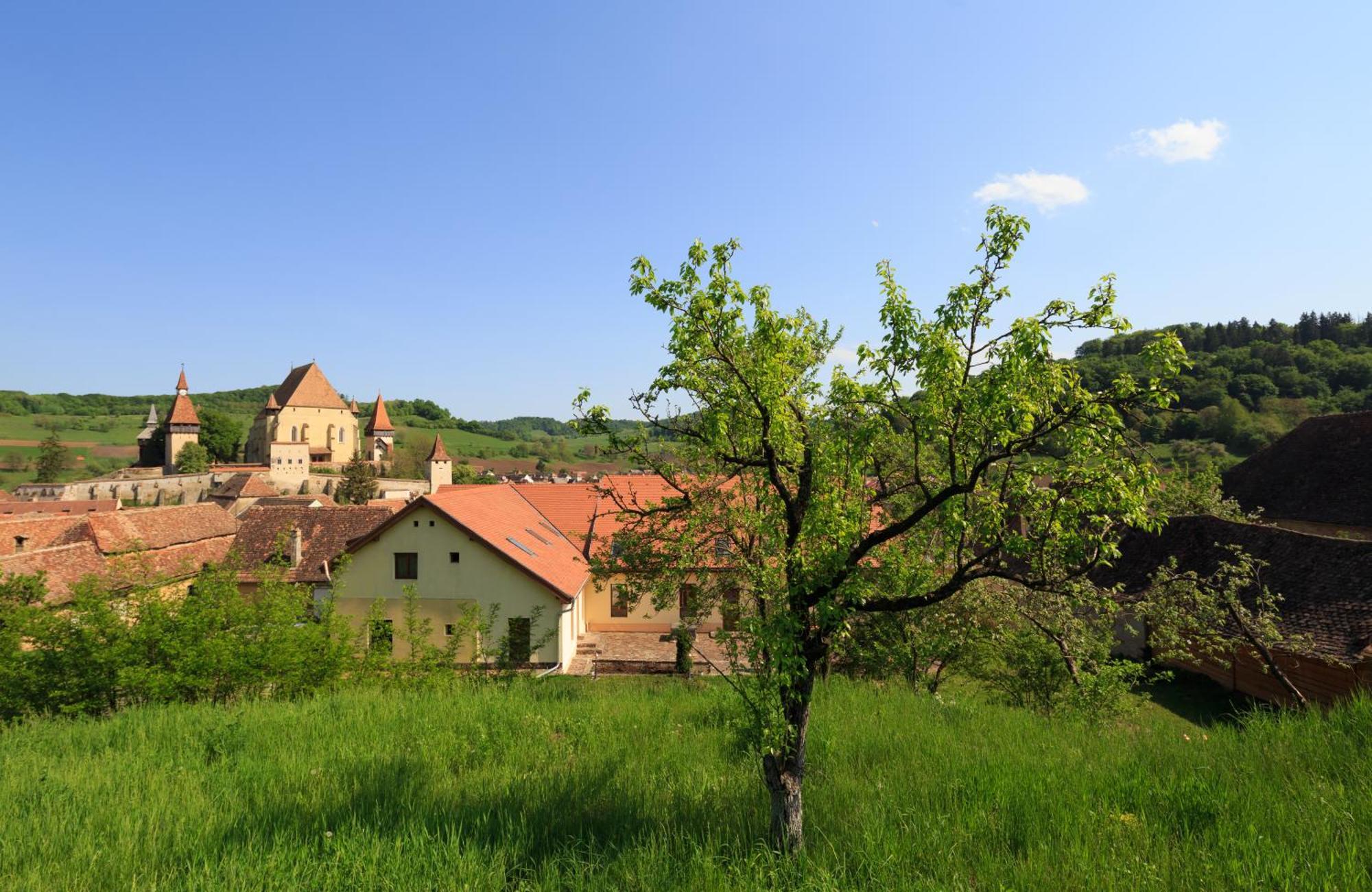 Unglerus Guesthouse Biertan Exterior photo