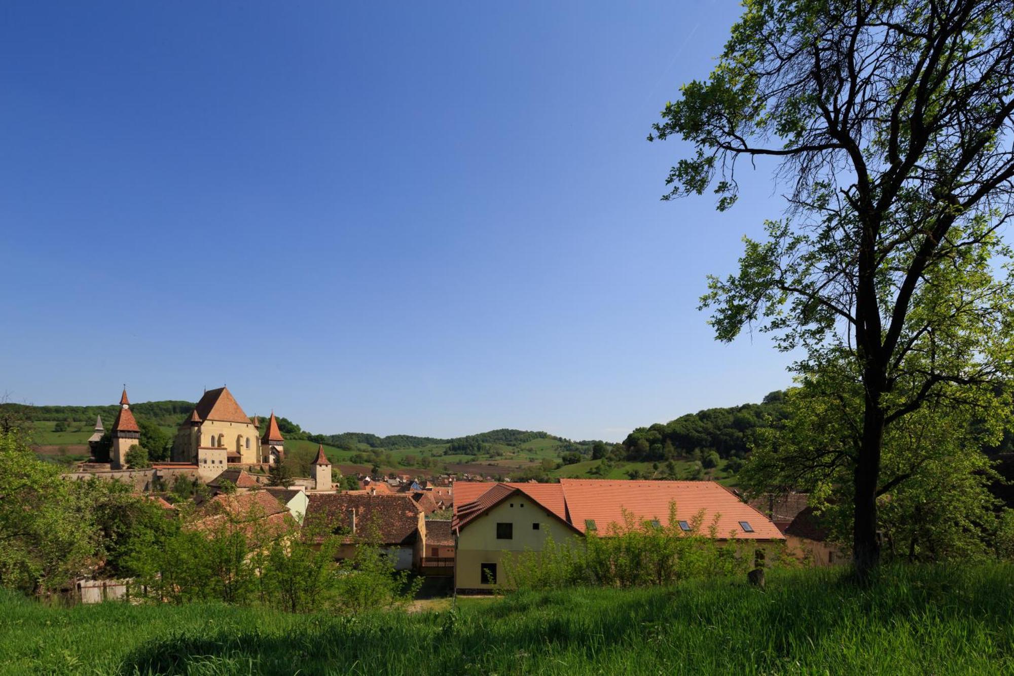 Unglerus Guesthouse Biertan Exterior photo