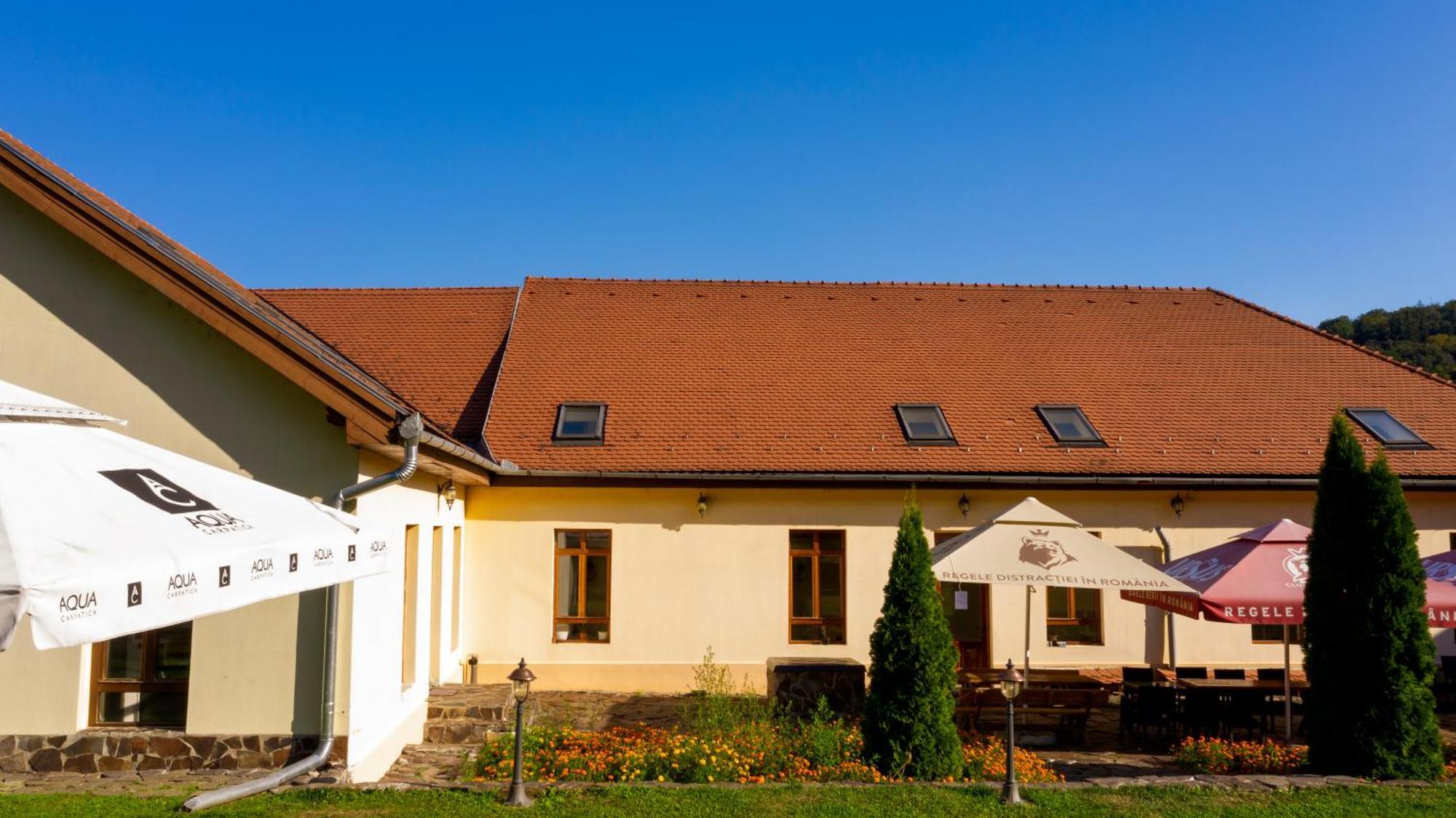 Unglerus Guesthouse Biertan Exterior photo