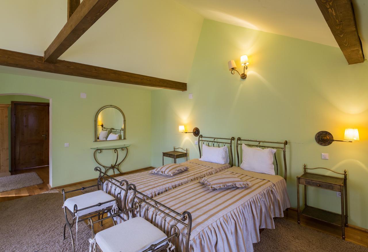 Unglerus Guesthouse Biertan Exterior photo
